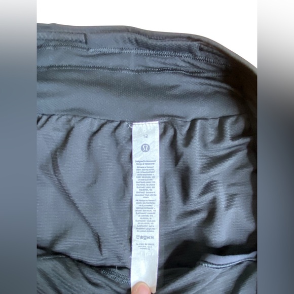 Lululemon Fast and Free High-Rise Classic-Fit Split Short 3" Women’s Size 12 - Picture 4 of 10